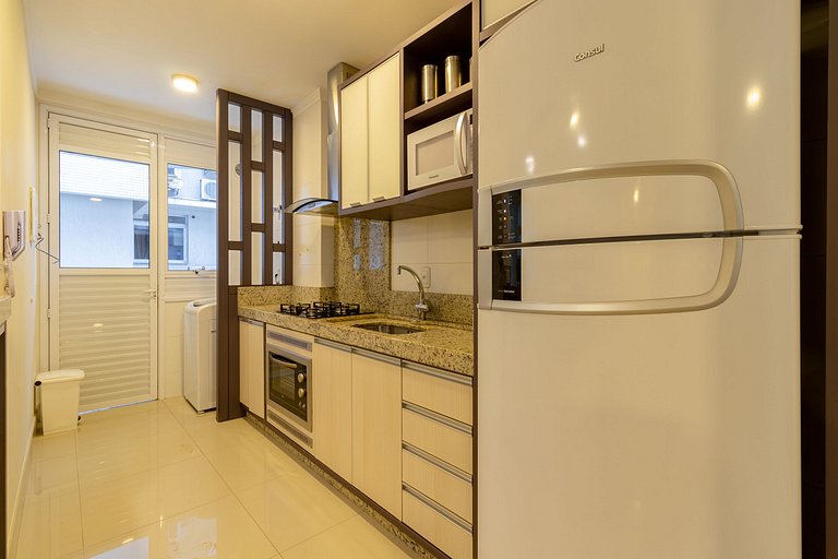 188 - Apartamento em 4 ilhas Acrópole com 03 dormitórios