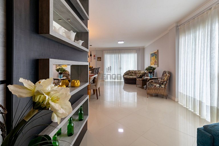 323 - Cobertura com 03 dormitórios e Jacuzzi, apenas a 50m d
