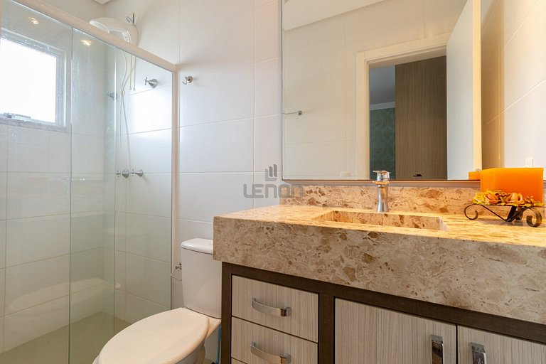 323 - Cobertura com 03 dormitórios e Jacuzzi, apenas a 50m d
