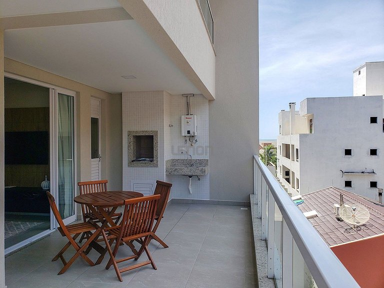 195 - Apartamento com 2 dormitórios a 50m da praia de Marisc