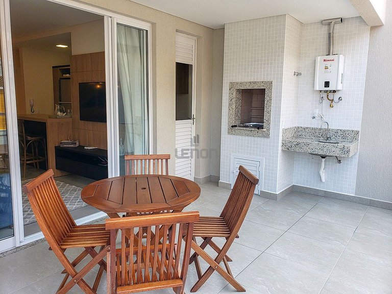 195 - Apartamento com 2 dormitórios a 50m da praia de Marisc