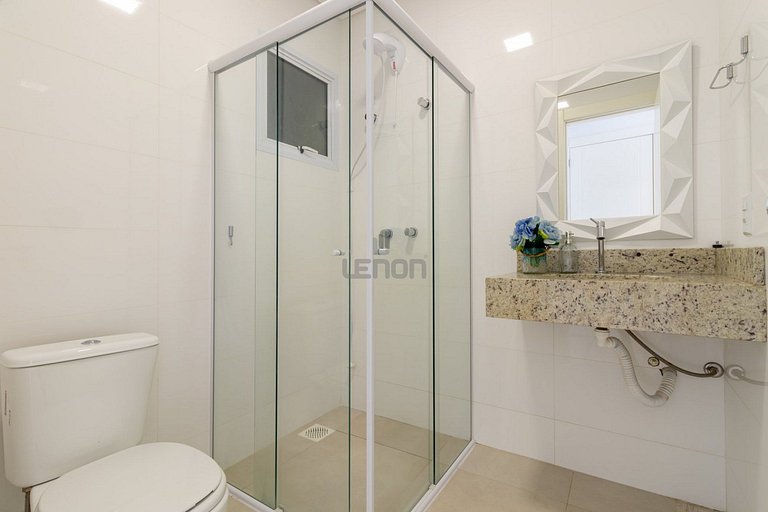 190 - Lindo apartamento a 50m da praia de Mariscal