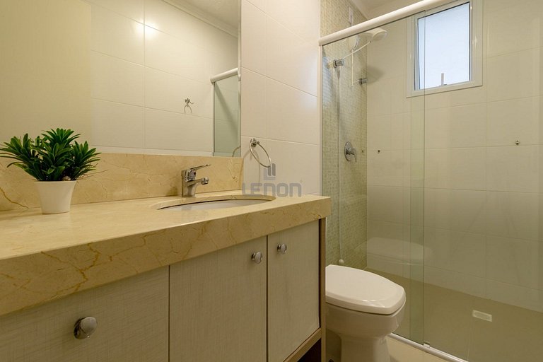 173 - Apartamento em 4 Ilhas com Piscina