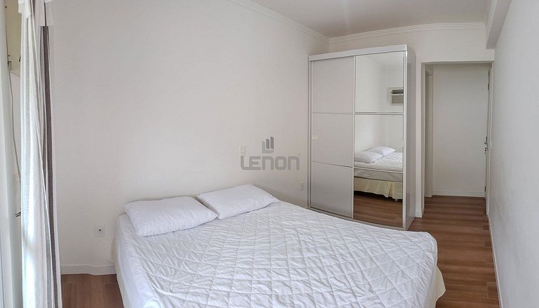 207 - Apartamento em Bombas a 150 metros da Praia