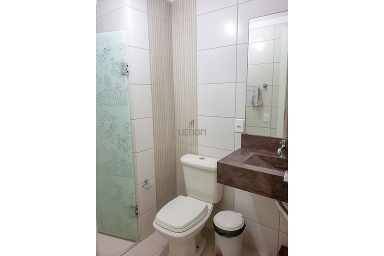 207 - Apartamento em Bombas a 150 metros da Praia