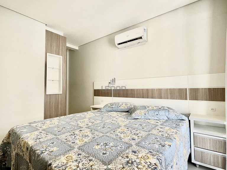 180 - Lindo apartamento com 02 suítes em Mariscal