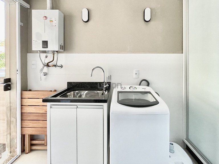 180 - Lindo apartamento com 02 suítes em Mariscal