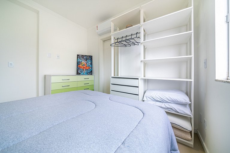 301- Ed. Luiza - apto 301 Apartamento 3 dormitórios na Praia