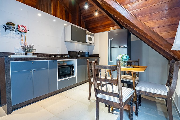 271 - Loft em Residencial com Piscina a 200m da Praia