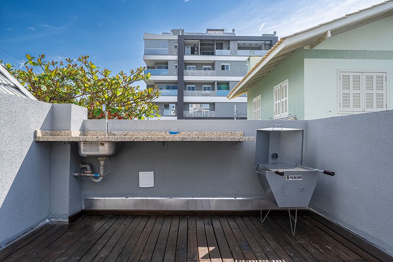 271 - Loft em Residencial com Piscina a 200m da Praia