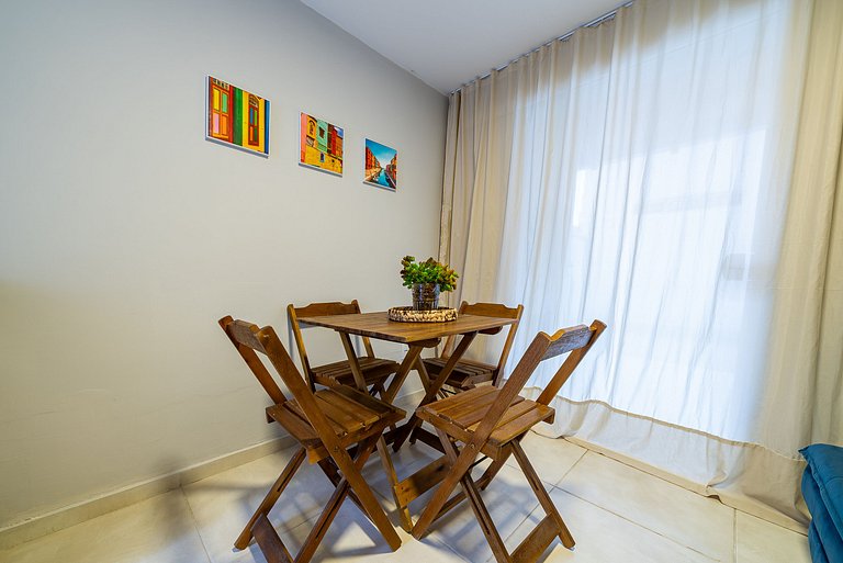 275 - Apartamento 01 dormitório na Praia de Mariscal