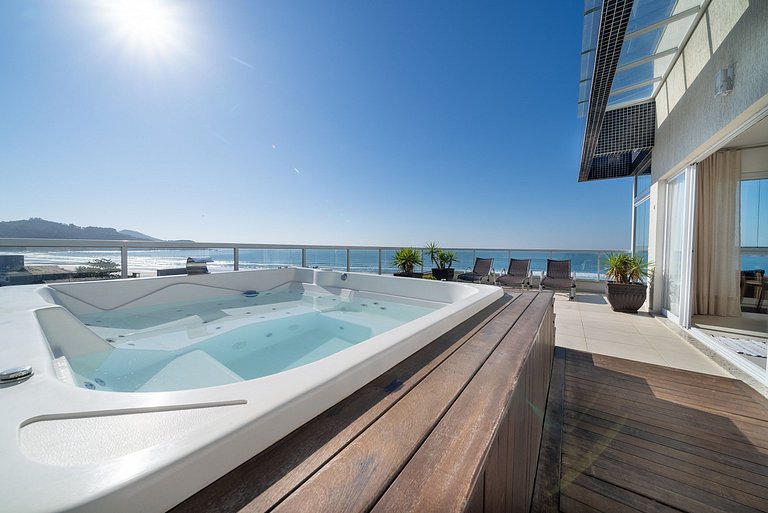 161 - Cobertura de Luxo com vista mar em Mariscal