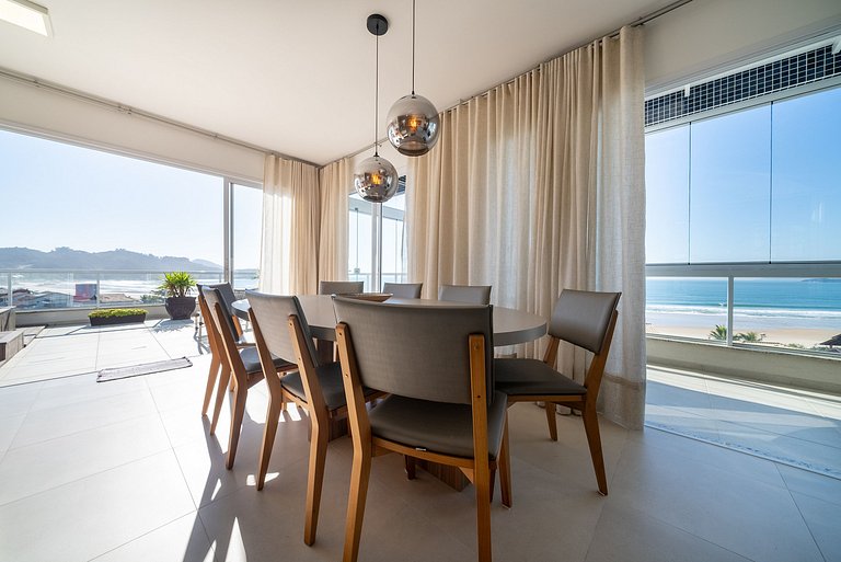 161 - Cobertura de Luxo com vista mar em Mariscal