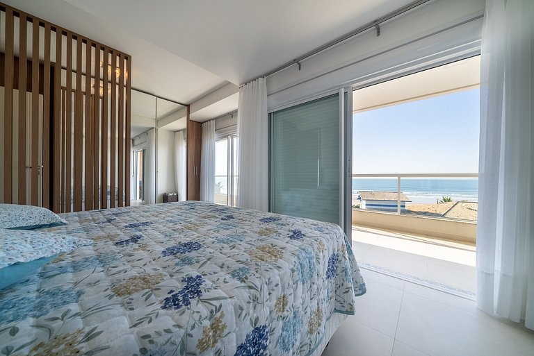 161 - Cobertura de Luxo com vista mar em Mariscal
