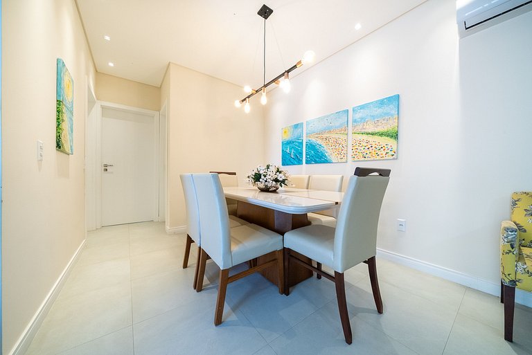 195 - Apartamento com 2 dormitórios a 50m da praia de Marisc