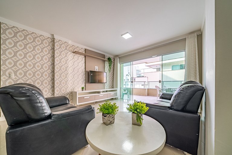 248 - Lindo apartamento na praia de Bombas