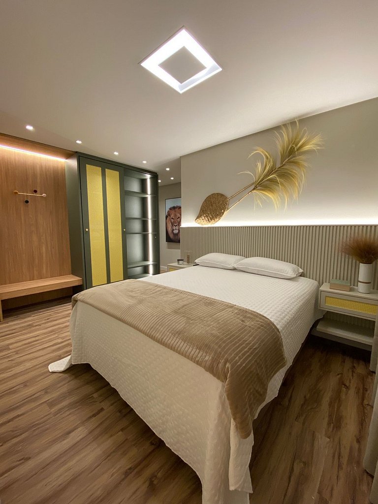 165 - Apartamento de 3 quartos na praia de Canto Grande