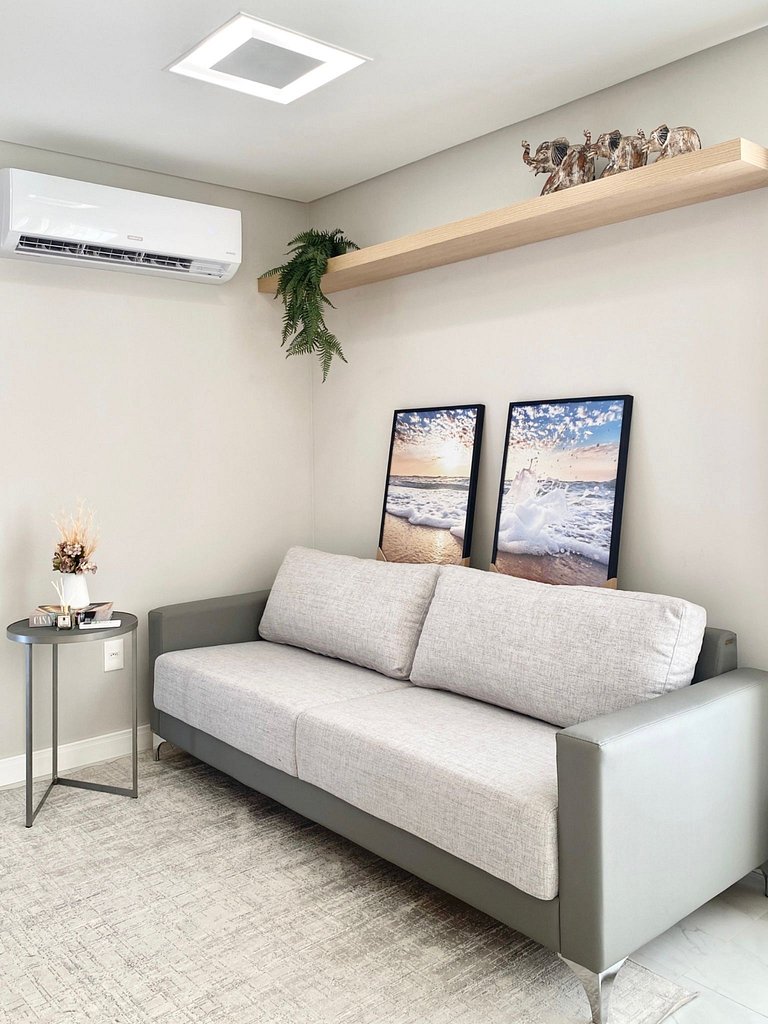165 - Apartamento de 3 quartos na praia de Canto Grande
