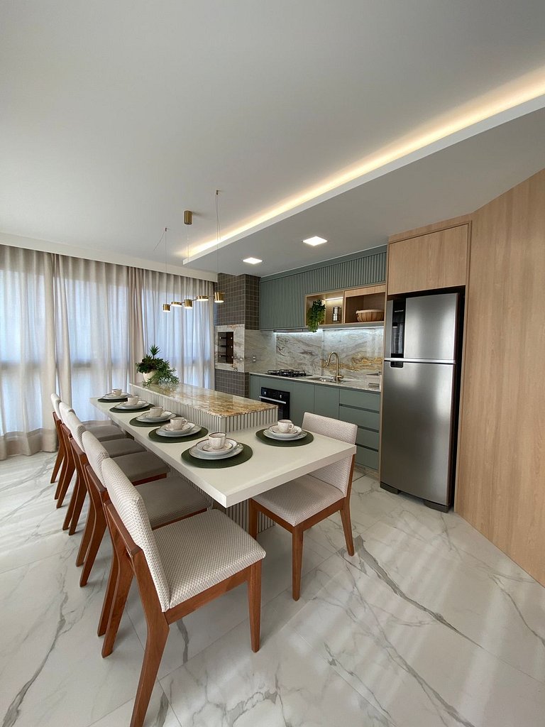 165 - Apartamento de 3 quartos na praia de Canto Grande