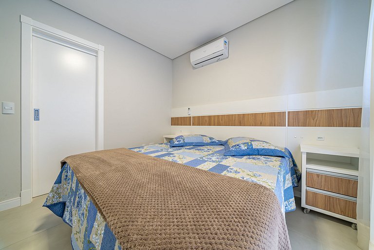 182 - Lindo apartamento 2 suítes em Mariscal