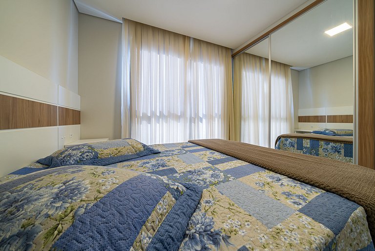 182 - Lindo apartamento 2 suítes em Mariscal