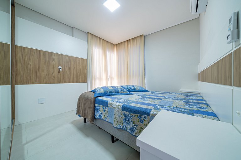182 - Lindo apartamento 2 suítes em Mariscal