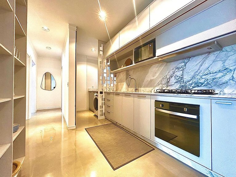 408- Apartamento 2 suítes na praia de Bombas