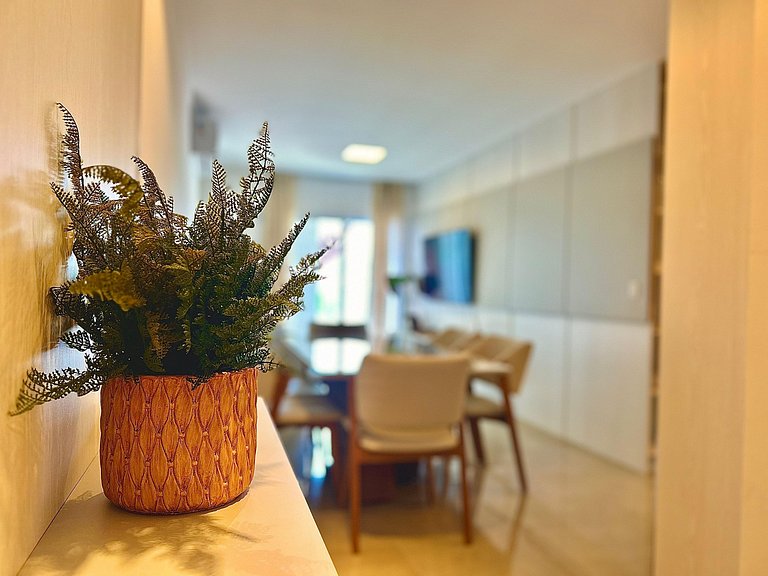 408- Apartamento 2 suítes na praia de Bombas