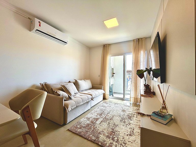 408- Apartamento 2 suítes na praia de Bombas