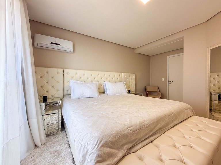 130 - Apartamento Alto Padrão Praia de Bombas