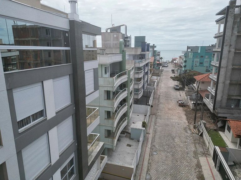 069 - Cobertura de quatro suítes em apenas 160 metros da pra