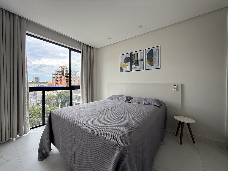 015 - Apartamento alto padrão próximo ao centro e à Praia de