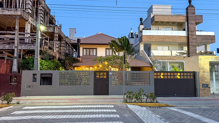 393- Casa completa e espaçosa em Mariscal