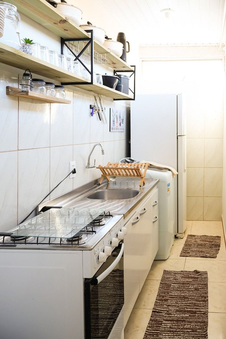 425 - Casa a 50 metros da praia em Canto Grande